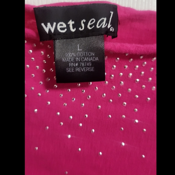 🌿Wet Seal Women’s Large Hot Pink Bedazzled Top Scoop Neck 3/4 Sleeve Cotton Y2K - Picture 5 of 10